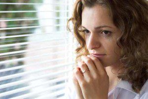 Frau am Fenster