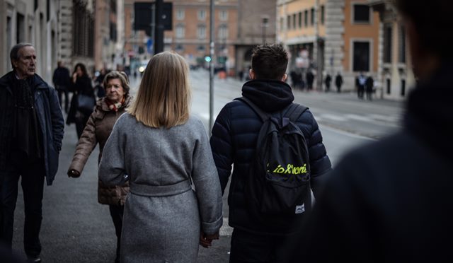 Paar auf der Straße